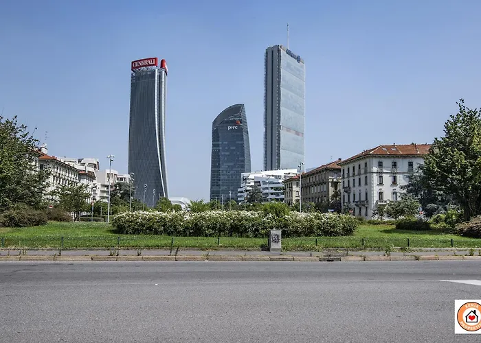 Fiore Milanese - San Siro, Fiera&City Life - RINNOVAMENTO FACCIATA PALAZZO IN CORSO